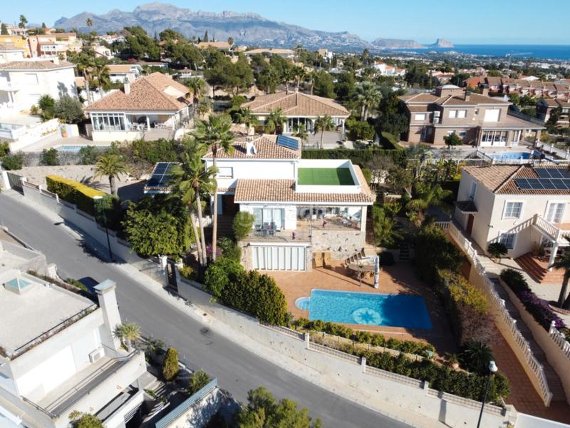 Foto 38d8560f-72a1-4171-ae84-4b3bb720b78f. Chalet avec parking piscine dans La Nucia Pueblo Nucia (la)