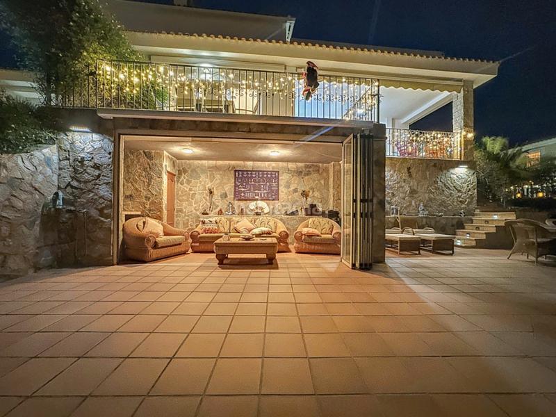 Foto 566382c0-1246-4c3b-afcd-6f7a28ea9c32. Chalet avec parking piscine dans La Nucia Pueblo Nucia (la)