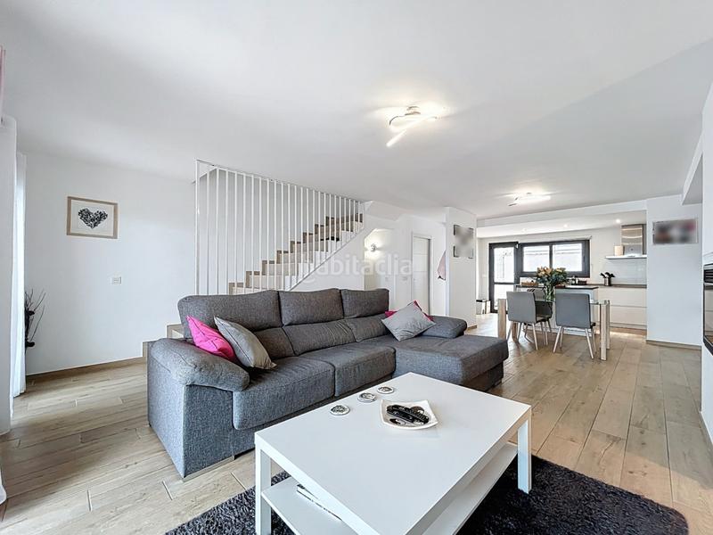 Foto 48fa7ca3-fcd2-44a5-960f-01d58c1b15b7. Casa amb calefacció aparcament piscina a L´Albir Alfàs del Pi (l´)