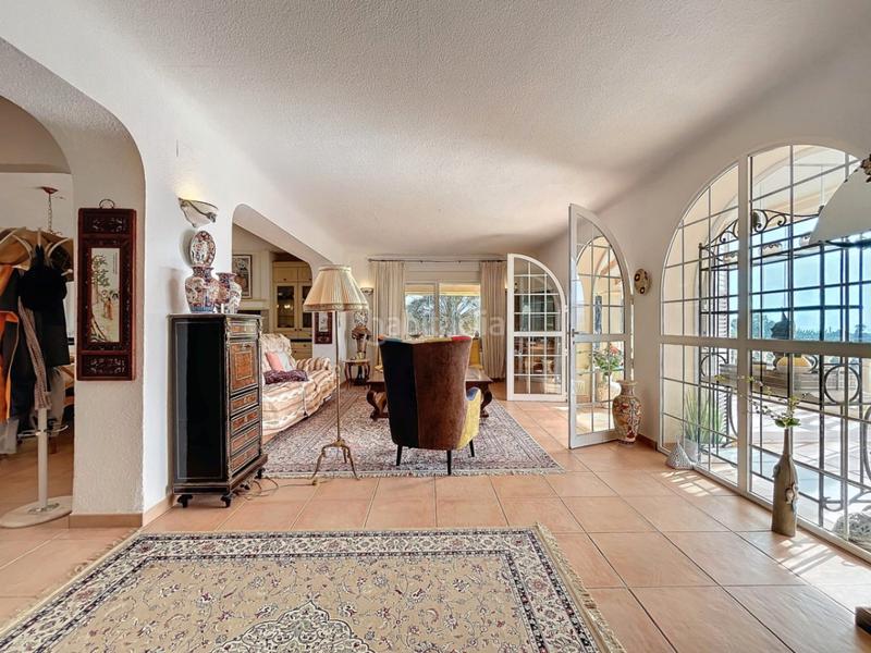 Foto da2a0b35-318e-4a24-acb4-c30a7940fbe6. Chalet with heating parking pool in Altea ciudad Altea