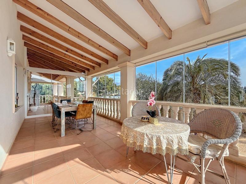 Foto 5950266b-63f4-4bda-9e22-6a2a54ee6eef. Chalet con riscaldamento parcheggio piscina in Altea ciudad Altea