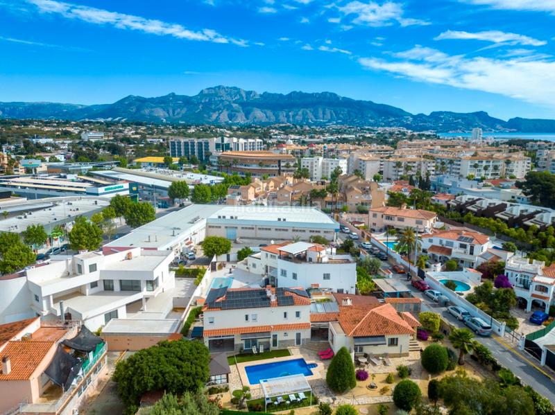 Foto 421ba046-397f-4d2d-91a6-0045ede6e8a4. Chalet mit heizung parking pool in L´Albir Alfàs del Pi (l´)