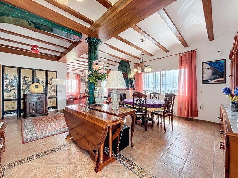 Foto 187fa185-f44f-4f40-9295-1259c3330efe. Chalet avec parking piscine dans Pueblo-Ubanizaciones Alfàs del Pi (l´)