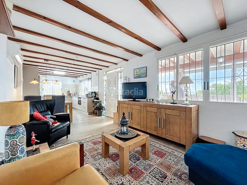 Foto 5d872183-b9f0-4b3a-8be3-f94aa55f9153. Chalet con parcheggio piscina in Pueblo-Ubanizaciones Alfàs del Pi (l´)