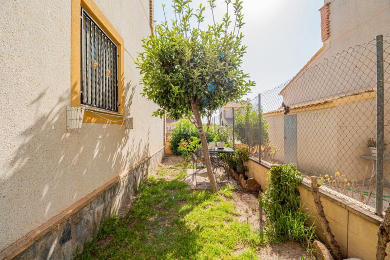 Foto 21b7b1ff-1301-413d-aeed-ec3b2c5d901c. Chalet en Polop