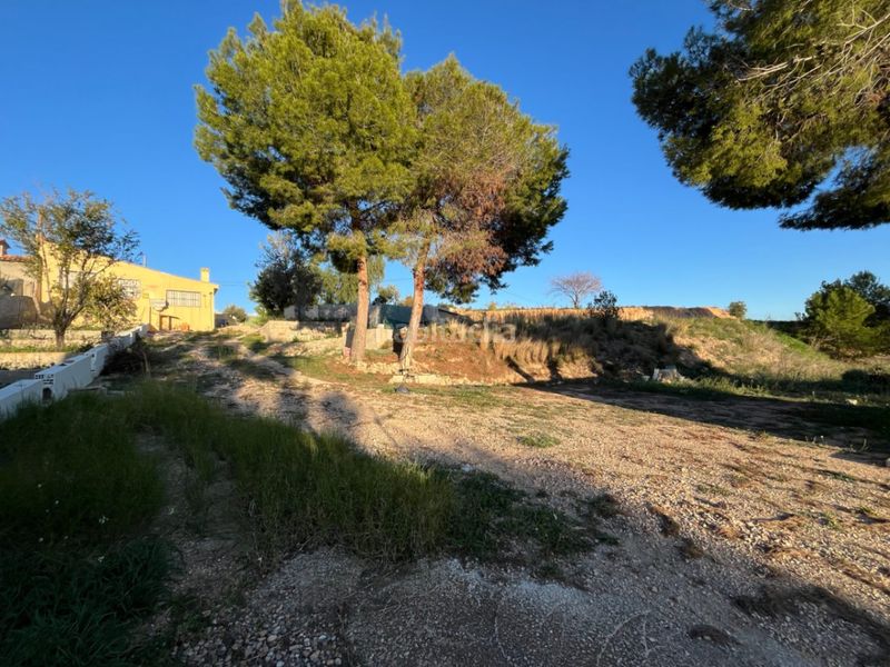 Foto d6ed2272-f3ee-41ab-a78c-17be16c7a8d3. Casa adossada amb aparcament a La Nucia Pueblo Nucia (la)