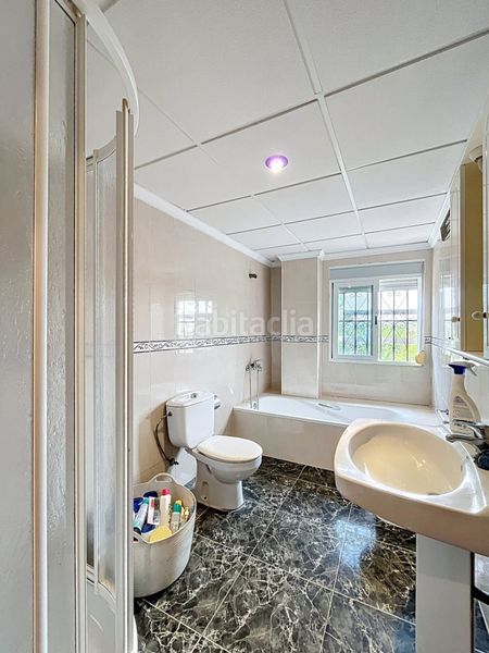 Foto e3d75600-37cc-4c00-9f4d-227568a95d71. Casa adossada amb aparcament a La Nucia Pueblo Nucia (la)