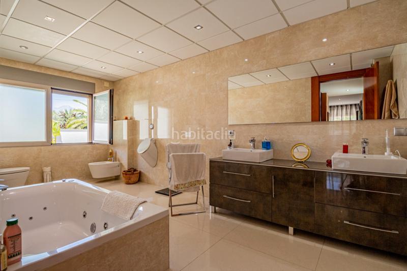Foto 48cd8ae6-d16b-4f84-ade0-d2713a7f4ba1. Chalet con riscaldamento parcheggio piscina in L´Albir Alfàs del Pi (l´)