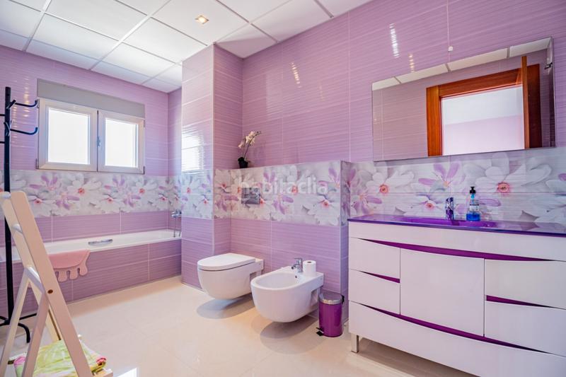 Foto b3cd246f-a34c-4278-b609-d67baa00a6f8. Chalet con riscaldamento parcheggio piscina in L´Albir Alfàs del Pi (l´)
