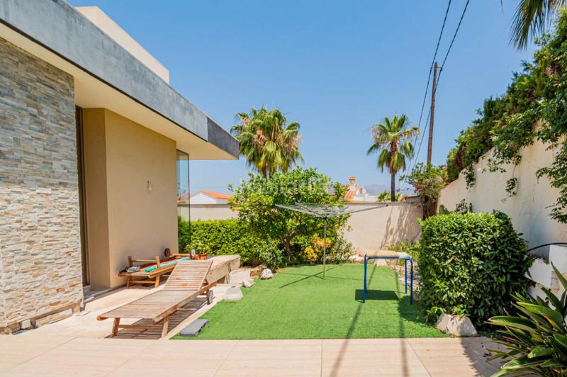 Foto b453deac-67db-46c2-a992-111979f063d3. Chalet con riscaldamento parcheggio piscina in L´Albir Alfàs del Pi (l´)