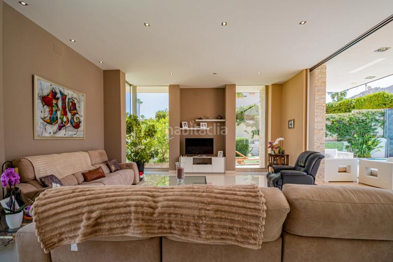 Foto b956a504-7998-4508-aab0-57368a55d668. Chalet con riscaldamento parcheggio piscina in L´Albir Alfàs del Pi (l´)