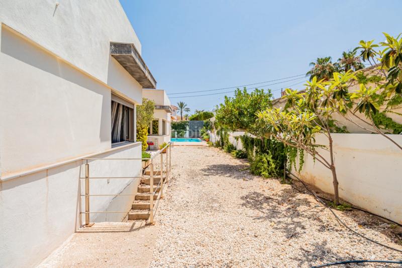 Foto de0368ed-ce93-48b0-9da8-3e87ac6f2c96. Chalet con riscaldamento parcheggio piscina in L´Albir Alfàs del Pi (l´)