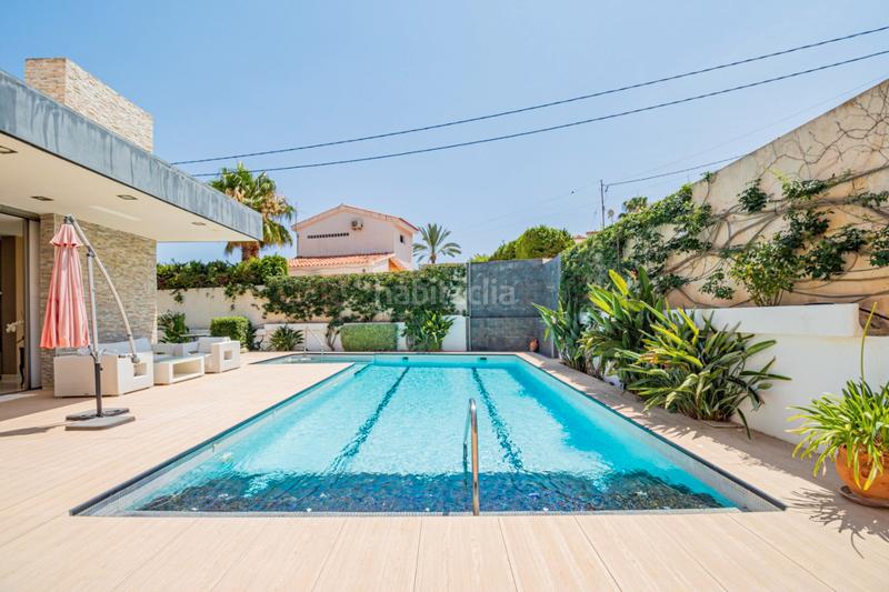 Foto f8684bb5-1b67-4189-b757-9a3a6aac5701. Chalet con riscaldamento parcheggio piscina in L´Albir Alfàs del Pi (l´)