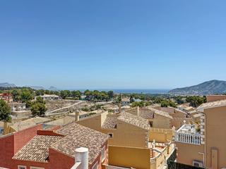 Semi detached house in La Nucia Pueblo