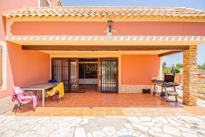 Foto 7a534140-c779-44b3-b73f-568707bf6e42. Xalet amb calefacció aparcament piscina a La Nucia Pueblo Nucia (la)
