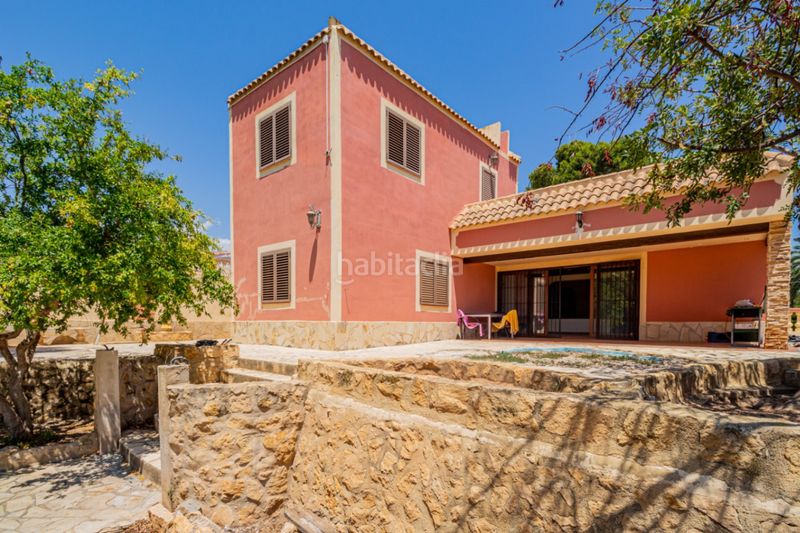 Foto 9c47fa6e-0bb0-4e5d-8fc4-ad064e21a7f3. Xalet amb calefacció aparcament piscina a La Nucia Pueblo Nucia (la)