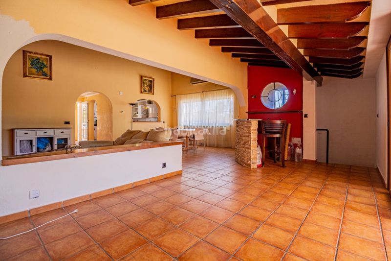 Foto a8dd202f-9227-43ad-be5d-918b60dbdf8a. Xalet amb calefacció aparcament piscina a La Nucia Pueblo Nucia (la)