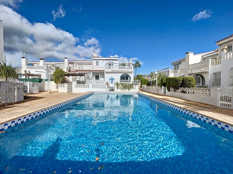 Foto dac57dda-1da2-4eab-bb79-ea9cac35485a. Haus mit parking pool in La Nucia Pueblo Nucia (la)