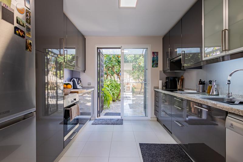 Foto 882242ba-dbb1-4936-8831-7293458d48c1. Semi detached house with heating parking pool in L´Albir Alfàs del Pi (l´)