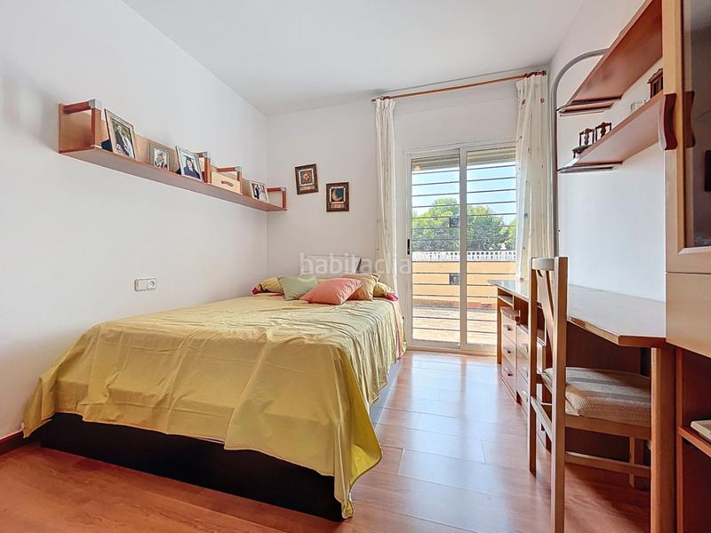 Foto 35ca7c60-3b7e-4848-bc18-565e6eea2846. Casa a schiera con riscaldamento parcheggio piscina in Alfàs del Pi (l´)