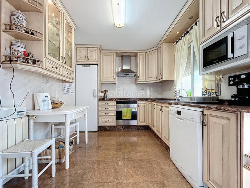 Foto 32922f8a-6803-4182-bd71-b27b1d5943f4. Casa adosada en Pueblo-Ubanizaciones Alfàs del Pi (l´)