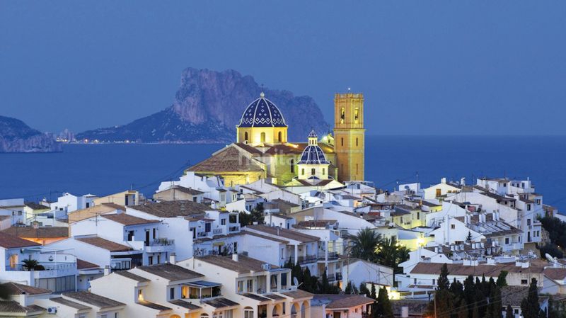 Foto fea8bb5b-fc28-4730-84ad-085c61b86903. Terreny residencial a Altea ciudad Altea