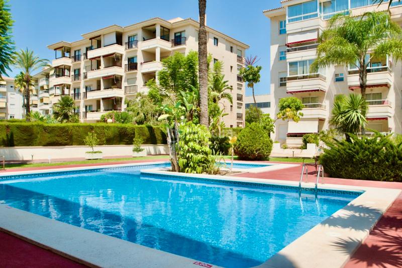 Foto 6a58247c-5f79-456e-9820-fbbf8558336b. Appartamento con riscaldamento parcheggio piscina in Alfàs del Pi (l´)
