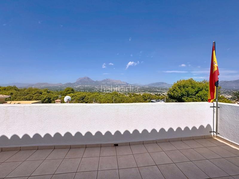 Foto 0223e2e9-45ca-4456-a2a5-4880d7bb1fae. Casa a schiera con parcheggio piscina in L´Albir Alfàs del Pi (l´)