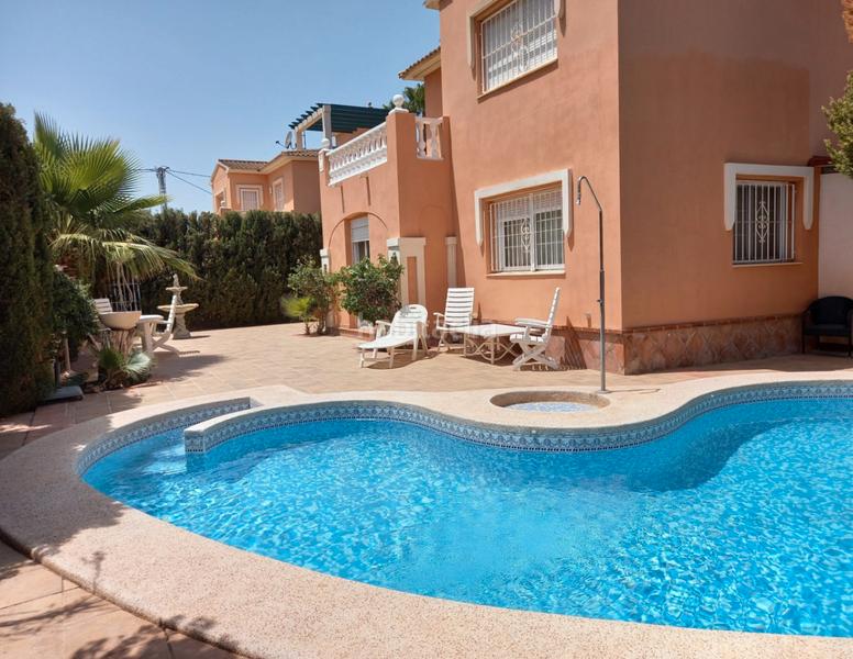 Foto 9992acf2-bd01-44df-8871-de83c479a73a. Xalet amb calefacció aparcament piscina a L´Albir Alfàs del Pi (l´)