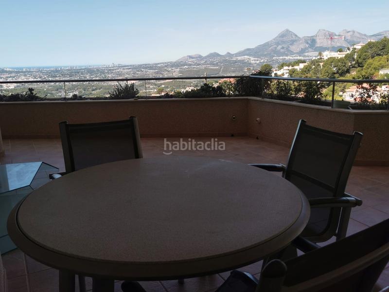 Foto df917c08-6ad1-49d0-8db1-6f2345df5a7c. Pis amb calefacció aparcament piscina a Altea hills Altea