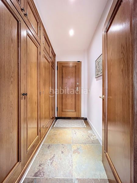 Foto 53cdf22d-8c7e-4406-8102-f00951f92db2. Chalet mit parking pool in Benimantell