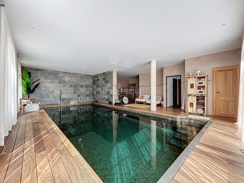 Foto 77feb0d4-9378-4d88-9df5-9a3016082d71. Chalet mit parking pool in Benimantell