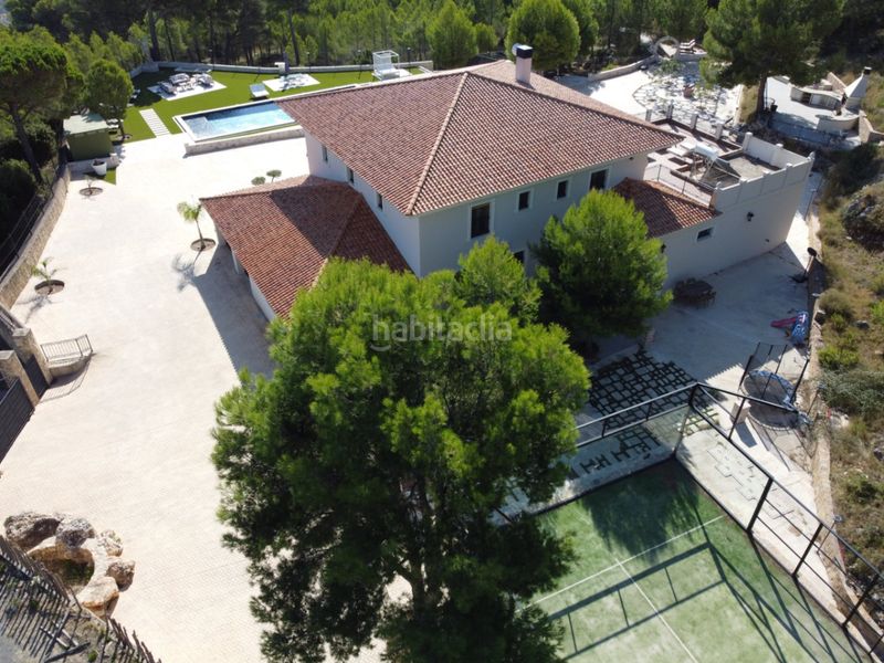 Foto b83f57a5-ed7b-4a50-941e-9a18cdf06cb9. Chalet mit parking pool in Benimantell