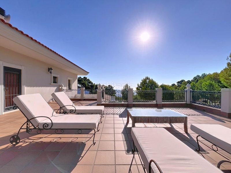 Foto f23acc74-5a10-4588-80a7-1e8ed5c5e900. Chalet mit parking pool in Benimantell