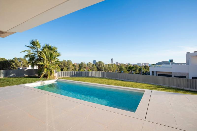 Foto 82d874b2-6625-4144-b11f-619906b8fa2b. Chalet with parking pool in Finestrat pueblo Finestrat