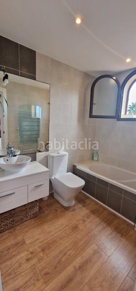 Foto aed47b0b-bca7-4d89-b3df-ea5caf6a3859. Casa adosada en Polop