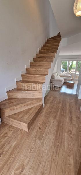 Foto 2a0c0e74-ef23-44c6-85b3-c7f3e3afcbc9. Casa adossada amb calefacció aparcament piscina a Polop