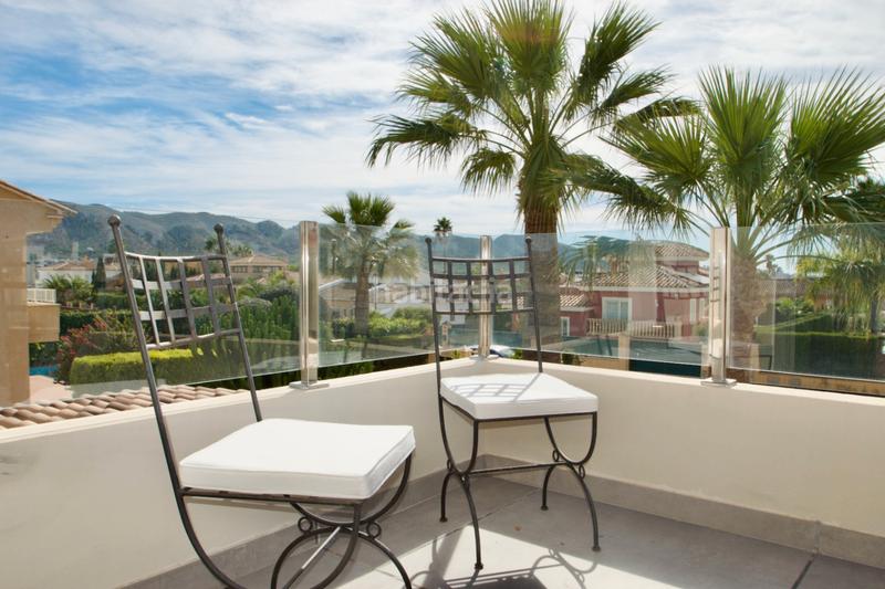 Foto b3f5a8d7-4416-46bb-a710-fb284e928438. Chalet avec chauffage parking piscine dans Pueblo-Ubanizaciones Alfàs del Pi (l´)