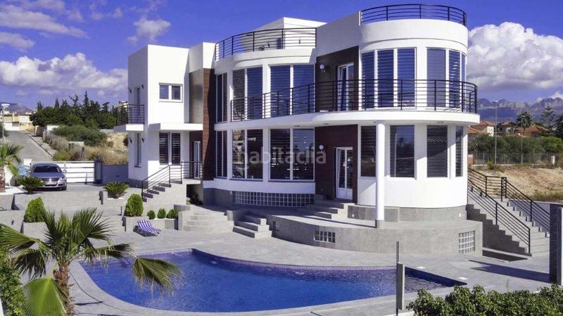 Foto f1a4599c-6731-40e2-912c-e9b5e1b15f9d. Chalet mit heizung parking pool in Pueblo-Ubanizaciones Alfàs del Pi (l´)