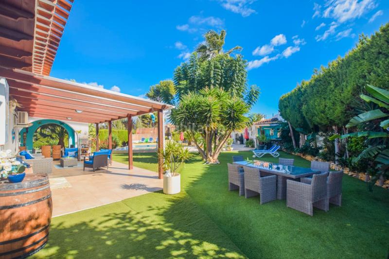 Foto a201cadd-9937-4135-95ef-df832796585b. Chalet con riscaldamento parcheggio piscina in L´Albir Alfàs del Pi (l´)