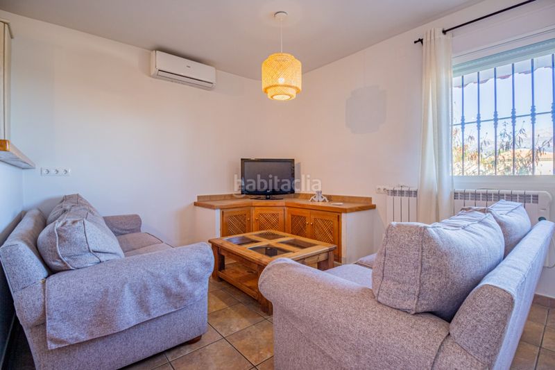 Foto bf02bd85-84d7-429d-8b60-cabfd24d35d8. Casa adossada amb calefacció piscina a La Nucia Pueblo Nucia (la)