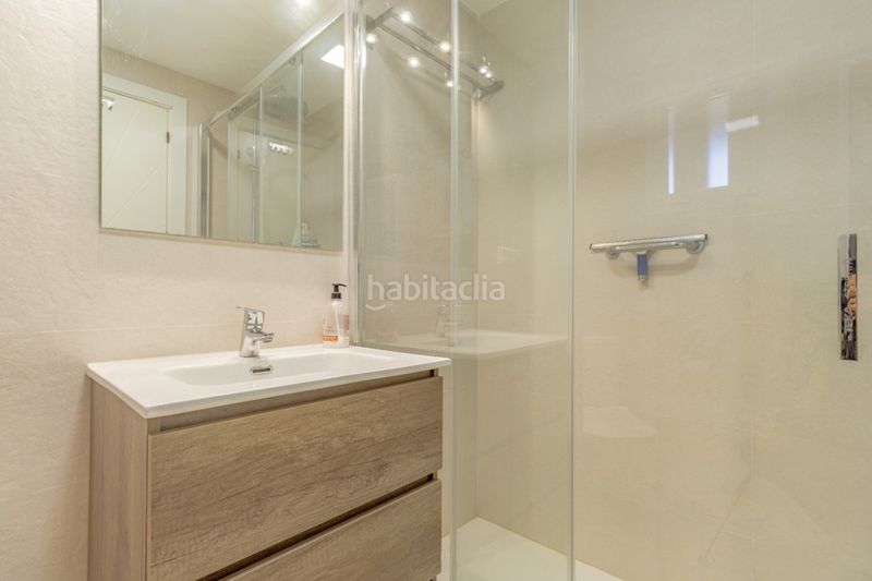 Foto 2a3ca8c4-bf98-4a89-a037-dc87a00563ab. Pis amb piscina a Levante Alto Benidorm