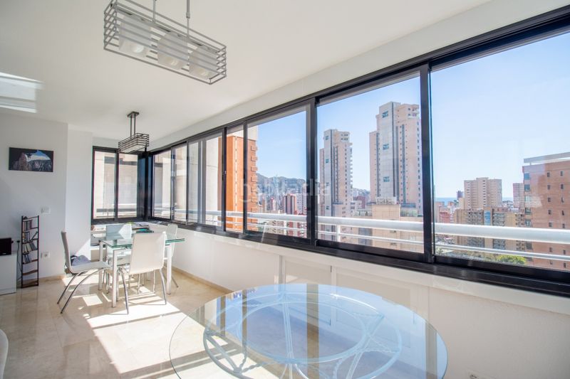 Foto 41e8ee8c-e1d6-44ae-ab12-191f9373964b. Pis amb piscina a Levante Alto Benidorm