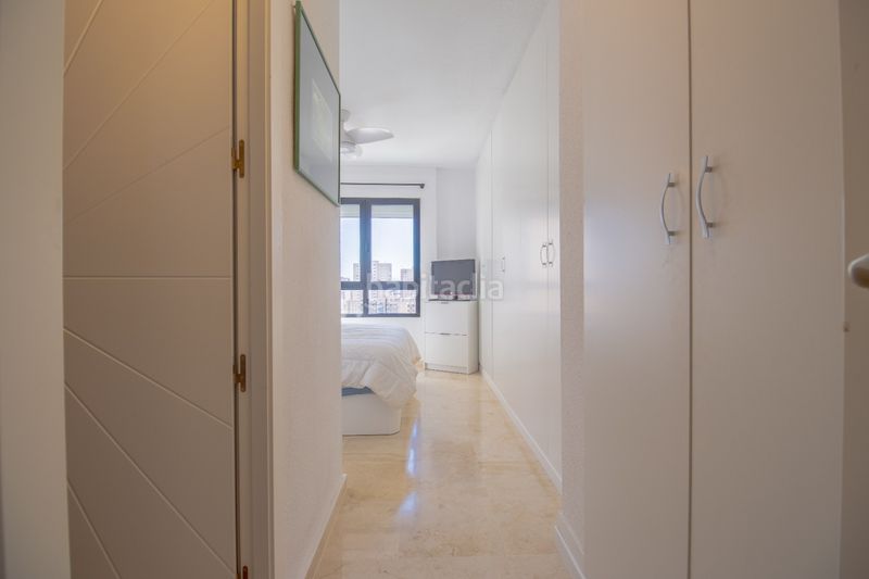 Foto b9f3ed03-24af-4f1b-98ee-d52cdef5d88c. Pis amb piscina a Levante Alto Benidorm