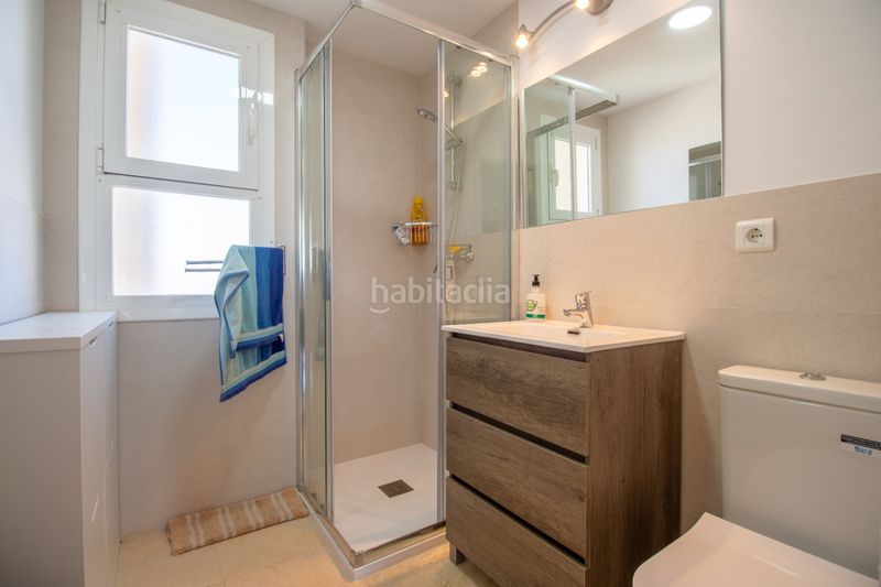 Foto c2de6517-ee99-4de9-869d-fc6dfb5dda22. Pis amb piscina a Levante Alto Benidorm