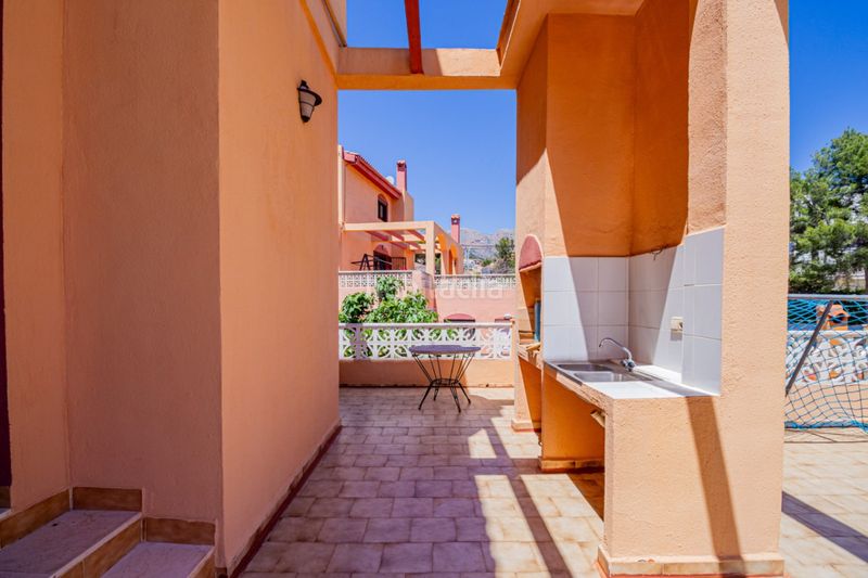 Foto 5798e860-c107-43cd-95e6-cd6ba090d561. Xalet amb calefacció aparcament piscina a La Nucia Pueblo Nucia (la)