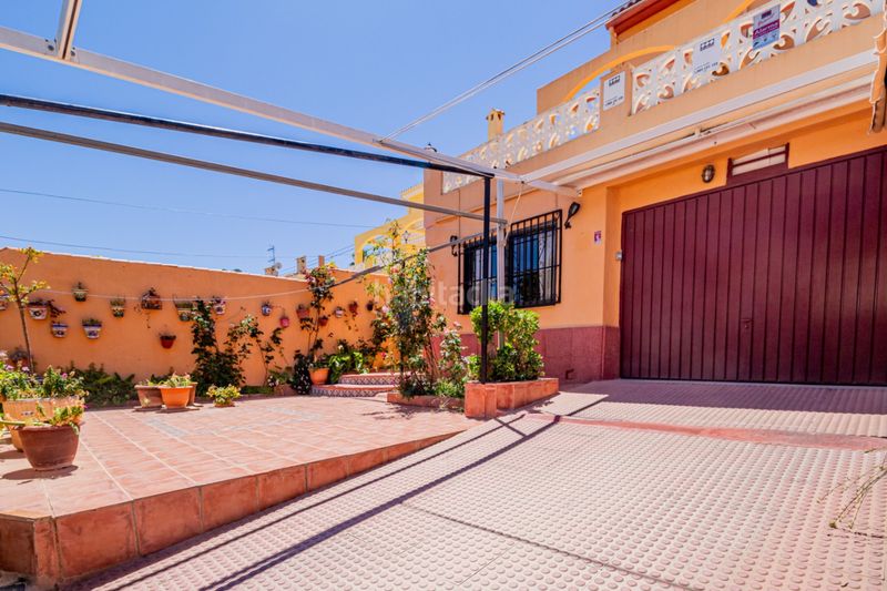 Foto b5684068-2357-4a5a-9228-bf29c82b9b55. Xalet amb calefacció aparcament piscina a La Nucia Pueblo Nucia (la)