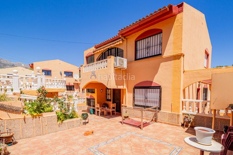 Foto c5def893-3637-4491-bb08-5e12dc8e94fd. Xalet amb calefacció aparcament piscina a La Nucia Pueblo Nucia (la)