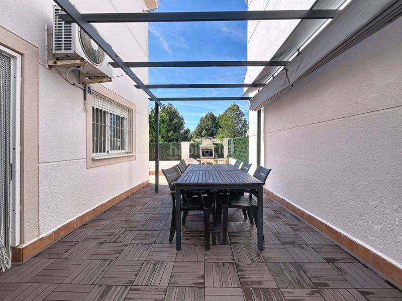Foto d6a33d56-a245-4cb7-88f8-bd9b05995cf1. Casa amb aparcament piscina a Casco urbano Polop