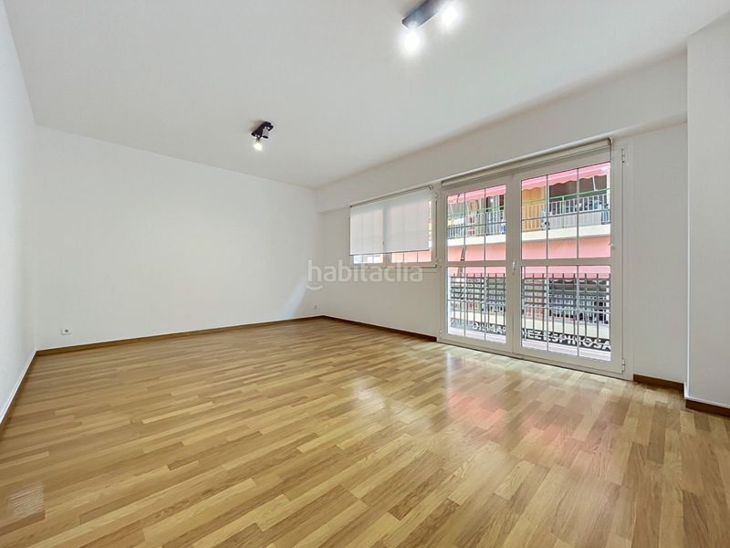Foto b9e15bf9-75bd-4aa8-a034-6f63b1720d2b. Pis a Levante Alto Benidorm